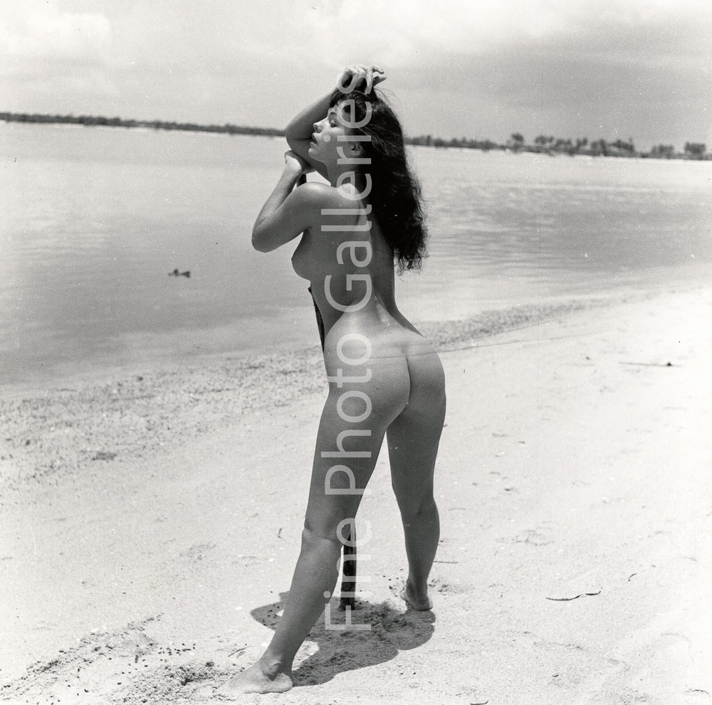 1954 BETTIE PAGE Original Female Nude BUNNY YEAGER Miami FL Key Biscayne Photo
