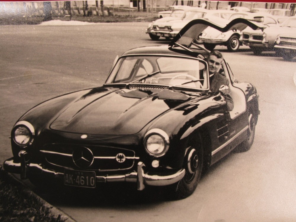 VINTAGE SPORTS CAR PHOTOGRAPH PROUD OWNER MERCEDES 300 SL GULL WING COUPE !!