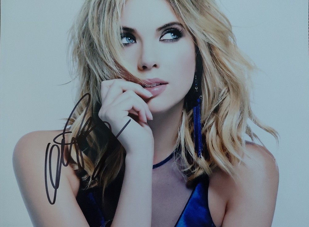ASHLEY BENSON ** Actress, Hand Signed 8×10 Autograph COA