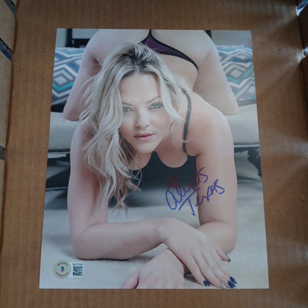 Pornstar Alexis Texas Autographed 8×10 Photo Beckett Authenticated