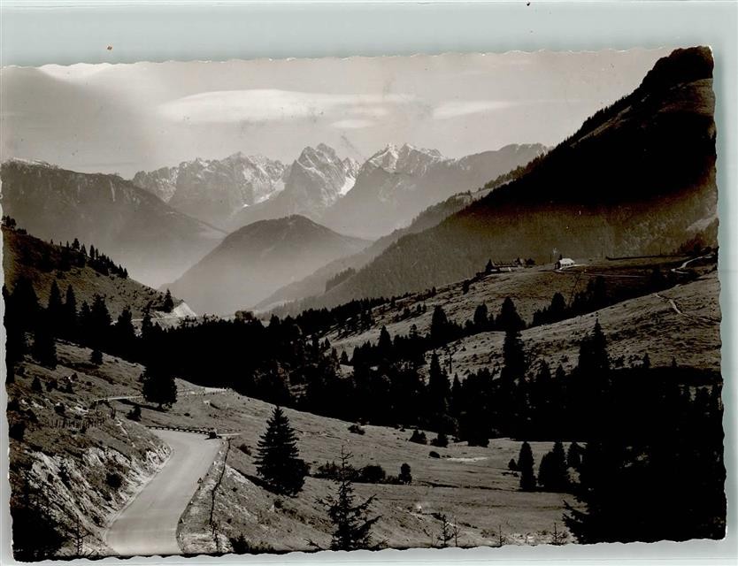 39673751 – 8163 Bayrischzell Alpine Road with Kaiser Photo Original from Archive