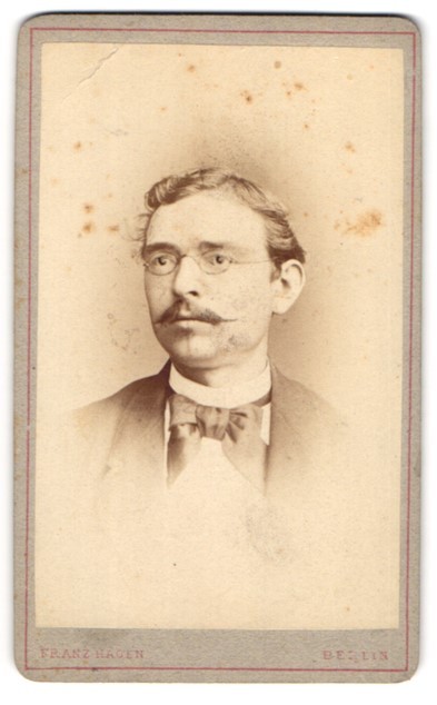 Photography Franz Hagen, Berlin, Schützenstr. 60, Portrait Elegant Gentleman with Br