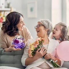 Gifts for Mom Birthday Gifts for Women Grandma Preserved Flowers for Delivery…