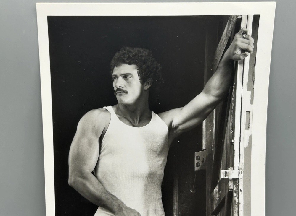Vintage Photo KYLE HAZARD Target Studios 5×7 Male Physique Hairy Beefcake Tank