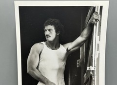 Vintage Photo KYLE HAZARD Target Studios 5×7 Male Physique Hairy Beefcake Tank