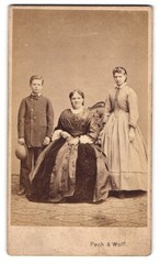 Photograph Bad Luck & Wolf, Budejovice, mother with her two children in studio