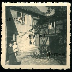 Backyard in Wolgast – 1930s – Photo 6x6cm