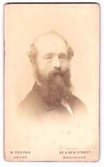 Photograph W. Cooper, Birmingham, New Street 82 A, Portrait of a Gentleman