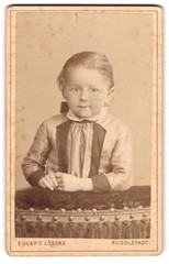 Photography Eduard Lösche, Rudolstadt, Mauer-Str. 27, Little Girl in Fashion