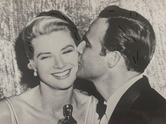 22x16cm Vintage Archive Photo 1954 Oscar Prize Grace Kelly + Marlon Brando Kiss