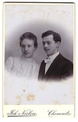 Photograph Joh. Nicolou, Chemnitz, König Strasse 3 & 5, portrait of an elegant