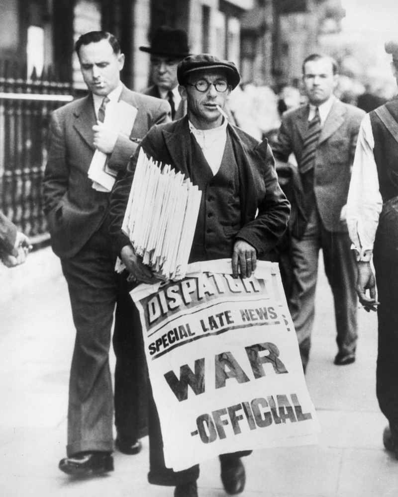 Announcing State of War with Germany 8×10 Photograph Print 8″x10″