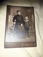 old photo – cardboard picture – woman with child – 8.5×12 cm