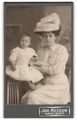 Photograph Joh. Messow, Havelberg, Young Mother in White Dress with Large Hat