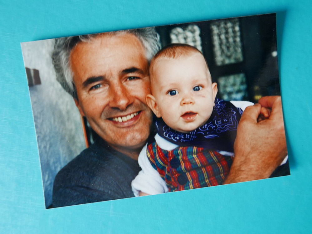 «GANDCHILD»: PHOTO, PHOTOGRAPH, FAMILY, GRANDFATHER, GRANDCHILD, BABY, GRANDPA, MAN, CHILD