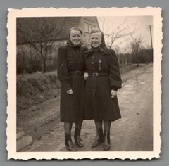 3 Vintage Photos Pretty Women Girls Clothes Everyday 1940s (F1153)