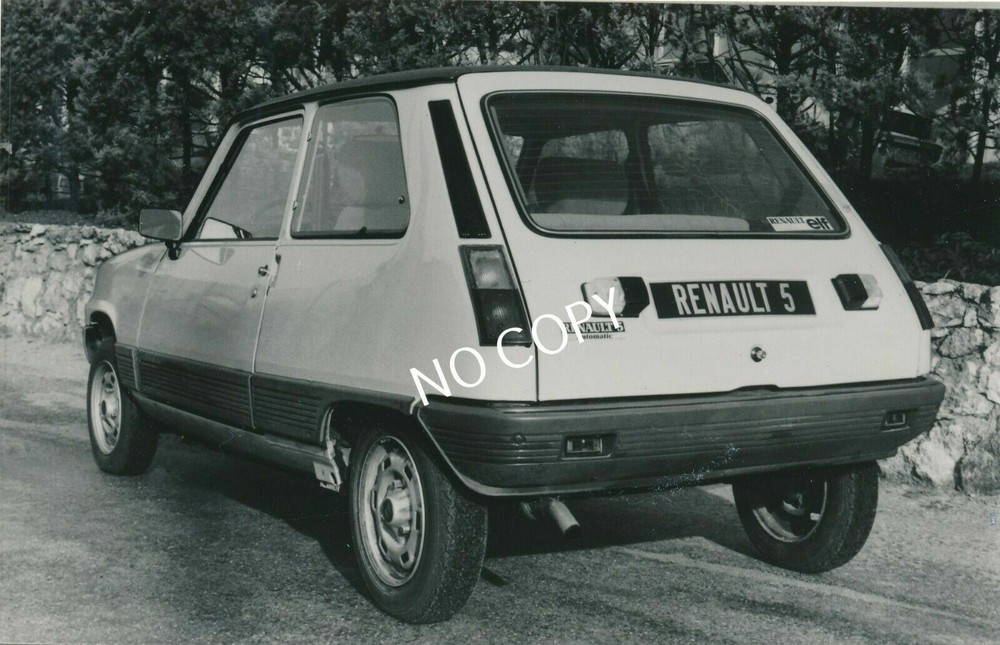 Manufacturer Archive Photo – Automotive Car Vehicle – Renault Automatic 5 C1.66
