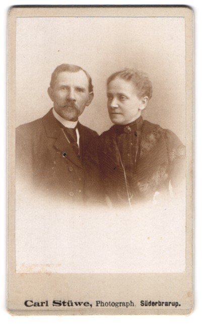 Photography Carl Stüwe, Süderbrarup, married couple in festive clothes