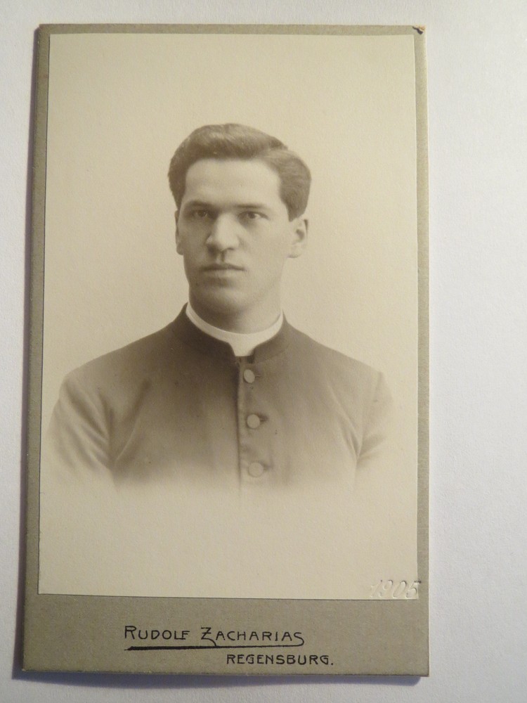 Regensburg – 1905 – clergyman – priest? pastor? Pastor ? / CDV