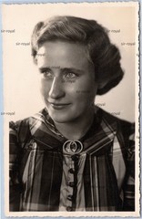 Brunswick 1930s – Pretty Woman in Portrait – Photo Postcard 9x14cm