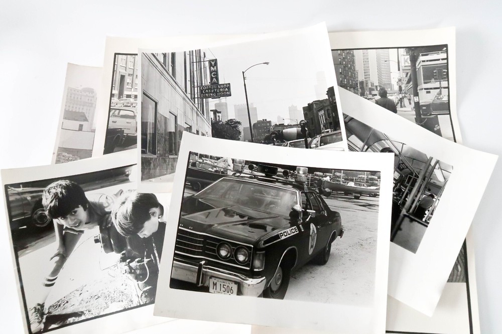 Vintage from 1960`s Collection 10 pc. B&W Photographs » Streets of Chicago «