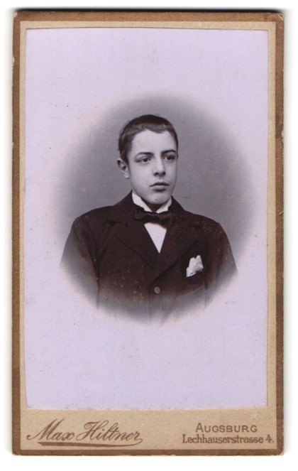 Photograph Max Hiltner, Augsburg, Lechhauserstrasse 4, portrait of a young man