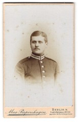 Photograph Max Piepenhagen, Berlin, Friedrichstrasse 122/123, portrait of a So