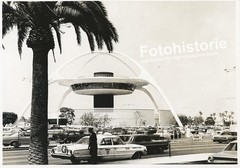 Photo Los Angeles LAX Theme Building 1960s Airport Architecture Space Age USA