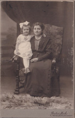 Gustav Mech KAB – Mother with Child – Heidelberg around 1910
