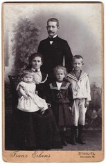 Photography Franz Erkens, Berlin, Schlossstraße 85, married couple with their 3 children,