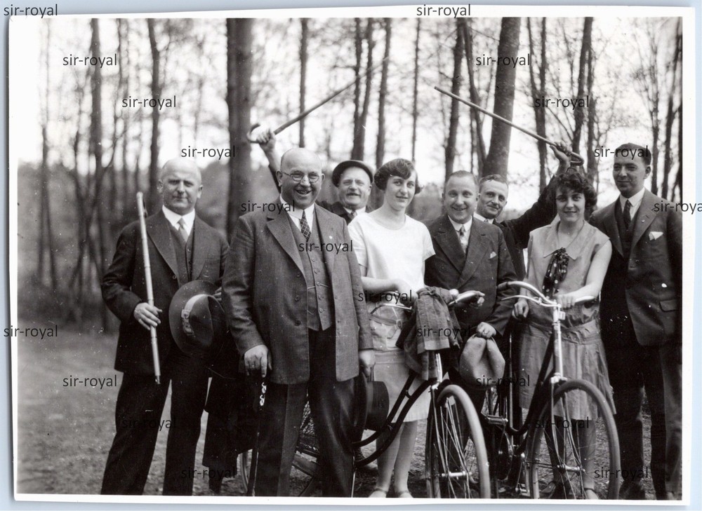Women with Bicycle 1929 at Men’s Lot – 1920s – Photo 11x8cm