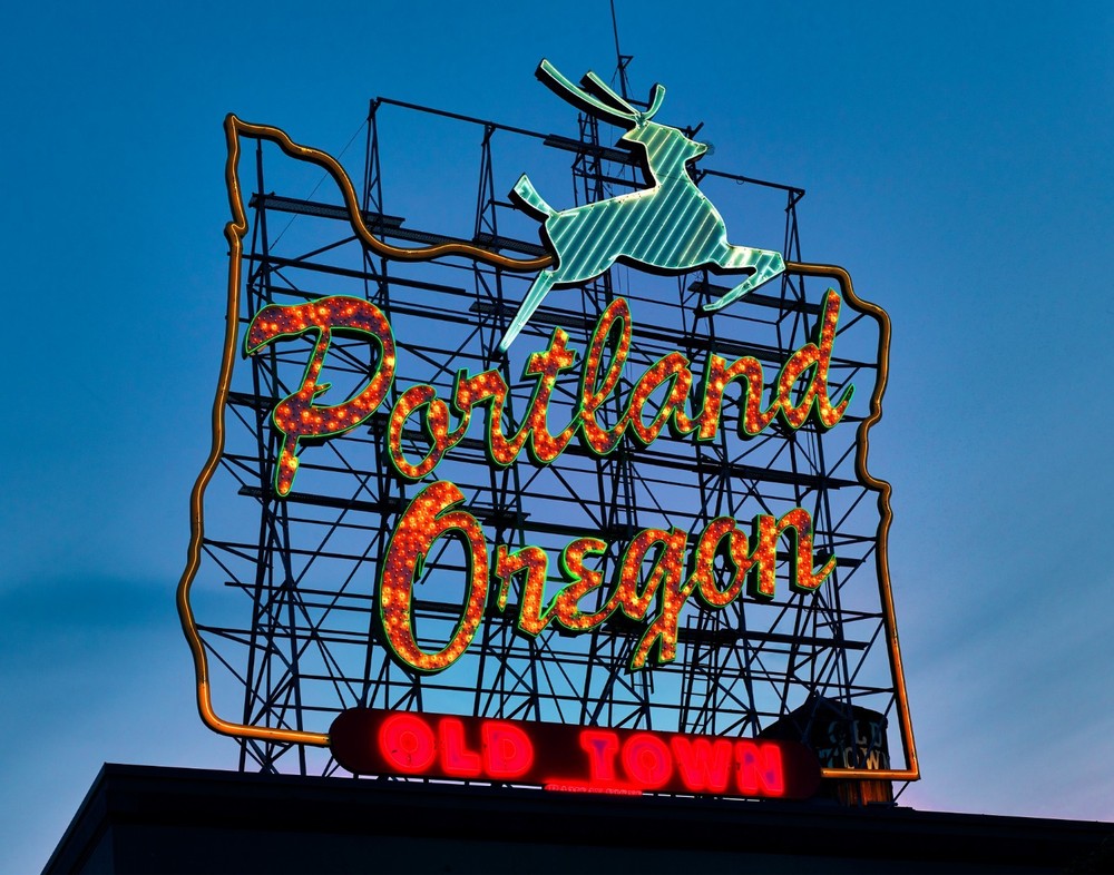 The White Stag neon sign in Portland, Oregon 11″x14″ Photograph Print 11×14