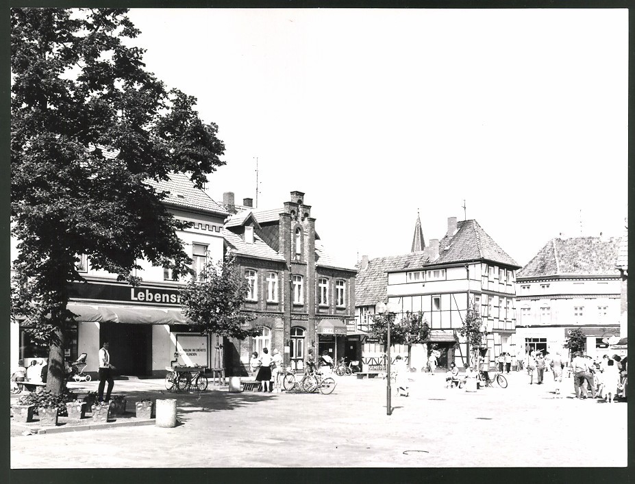 12 photographs view Hagenow / Old Town, publisher PGH Film & Bild Berlin,