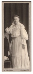 Photograph C. Hartmann, Ilmenau / Thuringia, pretty woman in white dress in na