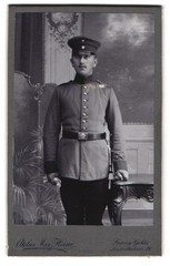 Photography studio Max Heine, Leipzig-Gohlis, Lindenthalerstr. 28, Soldier in Un