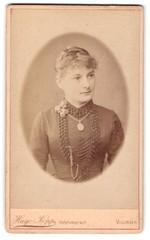 Photograph Hugo Kopp, Villingen, portrait of a young woman CDV/cabinet photo