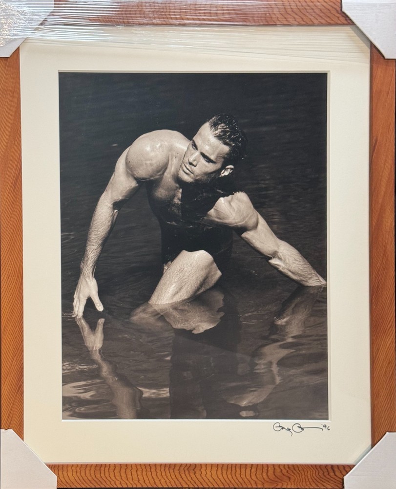 Greg Gorman Art Print – Scott Kohagen 1990 – FRAMED