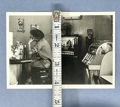 Dorothea Lange Art Photo Print Card – Cafe Near Pinole CA 1956 – Fotofolio 4”x6”