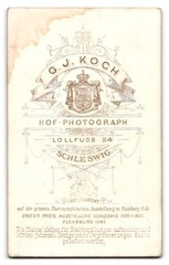 Photograph G. J. Koch, Schleswig, Lollfuss 24, portrait middle-class lady in pretty