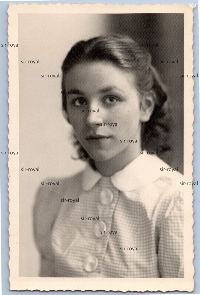 Cologne 1940-pretty woman Inge in portrait-RPPC-photo postcard 9x14cm
