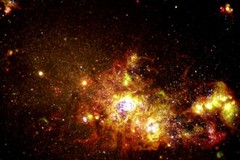 New Hubble Space Photo: New Star Formations Light Up the Galaxy – 6 Sizes!