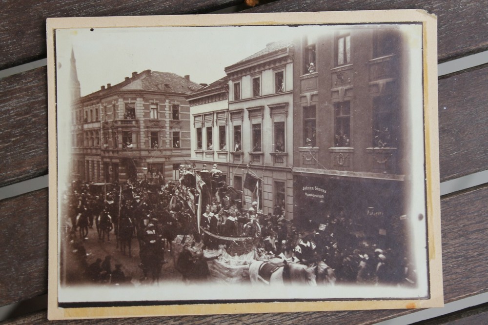 32140 Photo Linz Rhine Street Moving With Maßgeschäft Johann Simons Um 1910