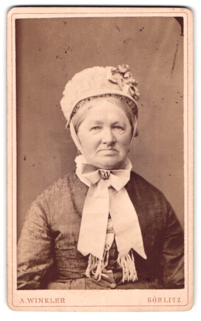 Photograph A. Winkler, Görlitz, Bismark-Str. 18, Emilie Schwindt with hood