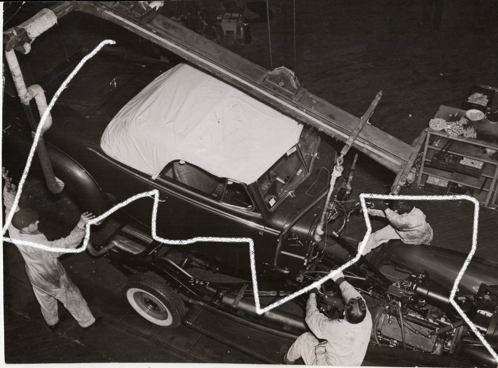 22x16cm Vintage Archive Photo 1937 GM Factory Plant Cadillac Convertible Chevrolet Photo