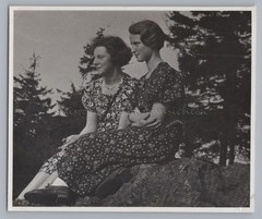 2 Young Women in Summer Dress on Rock – Side Portrait – Vintage Photo 1930s