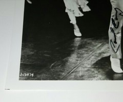 JOFFREY BALLET SIGNED 8×10 PRESS PHOTO CARL CORRY DANCE BALLERINA VTG 80S
