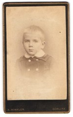 Photograph Adolph Winkler, Görlitz, Jacobstrasse 31, portrait of little boy in