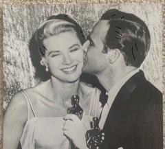 22x16cm Vintage Archive Photo 1954 Oscar Prize Grace Kelly + Marlon Brando Kiss