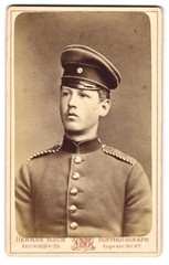 Photograph Hermann Koch, Neuwied a. Rh., annual volunteer in uniform with