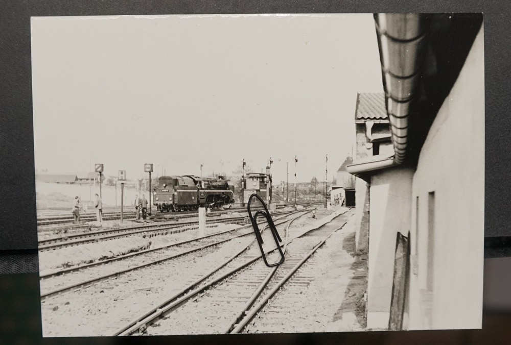 Photo Steam Locomotive GDR Station 1977 Sangerhausen Track Sign Signal Building Picture Old